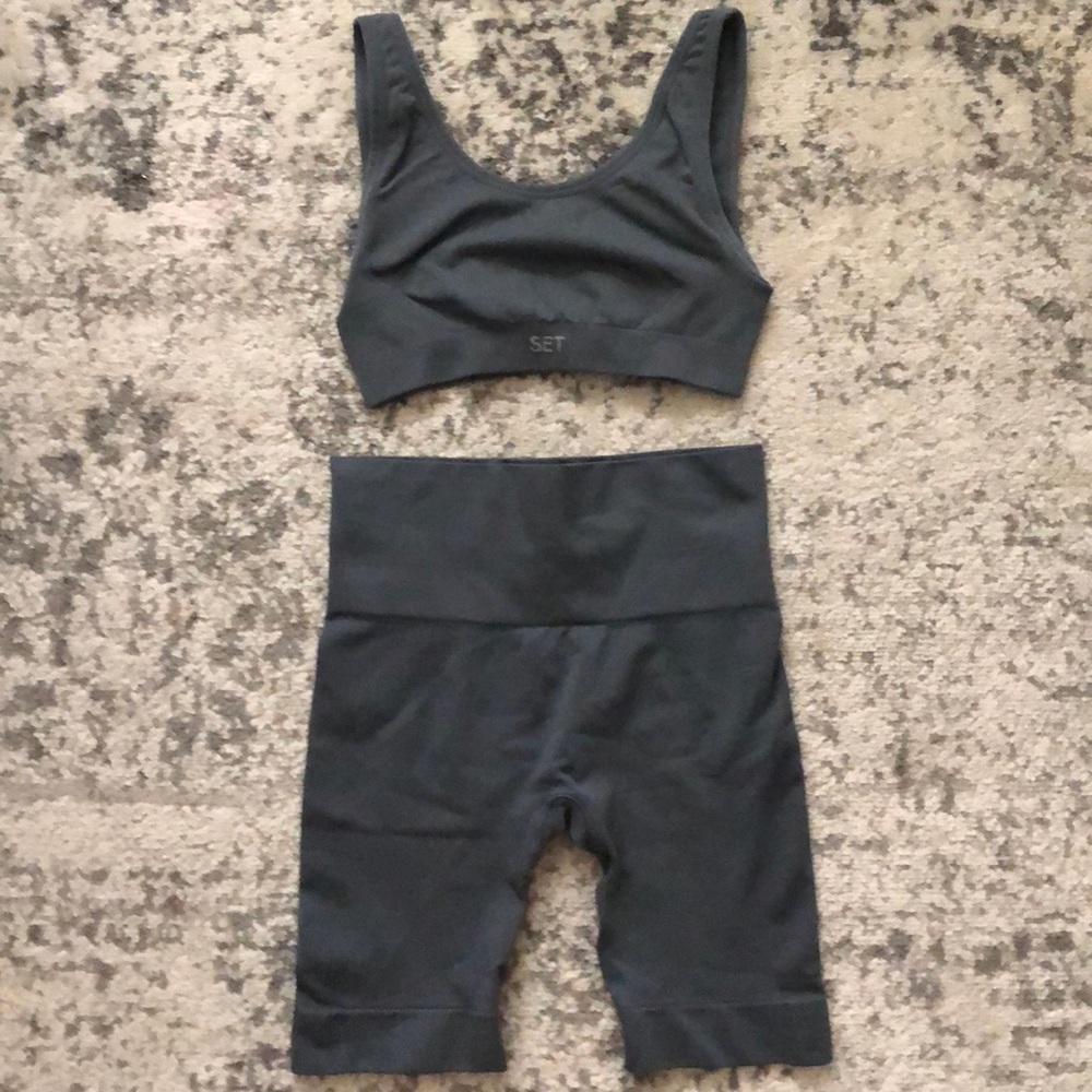 Set Active gray set